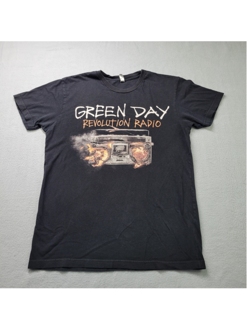 Green Day T-Shirt Size S Black Revolution Radio Rock Back 2017 Tour Short Sleeve